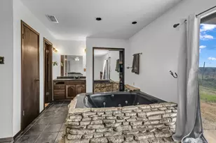 4404 County Rd 805B, Cleburne, TX 76031 - Photo 30