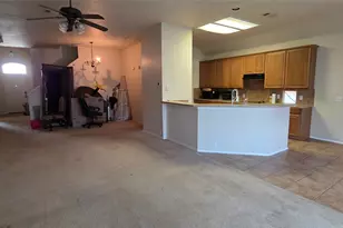 1724 Hidden Brook Dr, Grand Prairie, TX 75050 - Photo 8