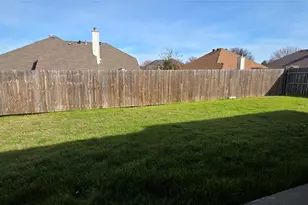 1724 Hidden Brook Dr, Grand Prairie, TX 75050 - Photo 16