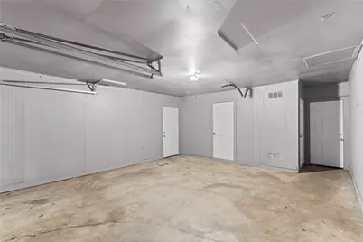 1204 Elmwood Street, Gainesville, TX 76240 - Photo 28