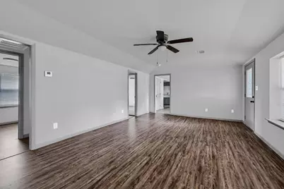 312 Hackney Street, Collinsville, TX 76233 - Photo 6