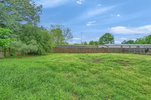 312 Hackney St, Collinsville, TX 76233 - Photo 30