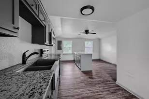 312 Hackney St, Collinsville, TX 76233 - Photo 16