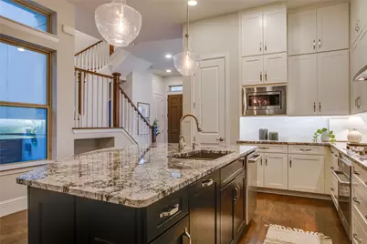 1937 Kessler Heights Lane, Dallas, TX 75208 - Photo 6