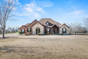 7710 Fall Creek Rd, Terrell, TX 75160 - Photo 2