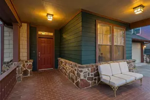 800 Mayberry Dr, McKinney, TX 75071 - Photo 2