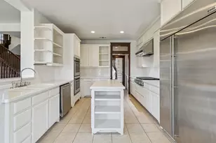 800 Mayberry Dr, McKinney, TX 75071 - Photo 8