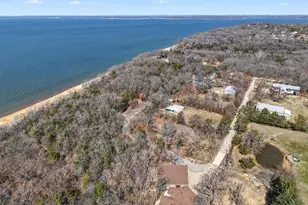 110 Lake Front Ct, Pottsboro, TX 75076 - Photo 34