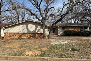 510 S Oaklawn Ave, Eastland, TX 76448 - Photo 2