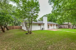 2718 Runningbrook Ln, Dallas, TX 75228 - Photo 22