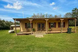1007 Private Rd 2002, Giddings, TX 78659 - Photo 2
