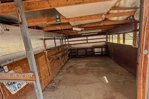 1007 Private Rd 2002, Giddings, TX 78659 - Photo 16