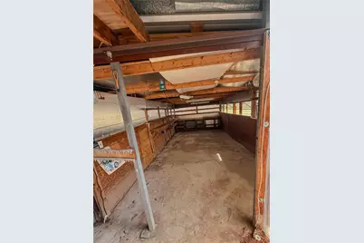 1007 Private Road 2002, Giddings, TX 78659 - Photo 12