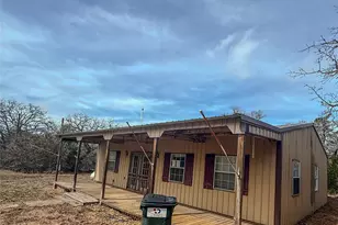 1007 Private Rd 2002, Giddings, TX 78659 - Photo 10