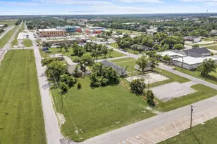 211 N Riggins St, Anna, TX 75409 - Photo 1
