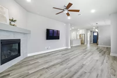 1560 Jackson Street, Carrollton, TX 75006 - Photo 4