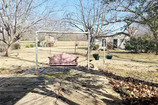 429 S Broadway St, Bells, TX 75414 - Photo 8