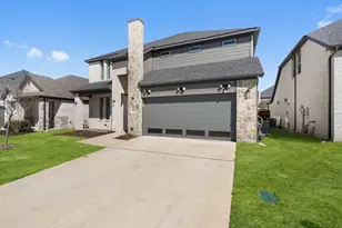 2012 Edgewater St, Celina, TX 75009 - Photo 4