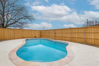 6900 Elliot Court, The Colony, TX 75056 - Photo 2