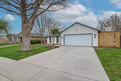 6900 Elliot Court, The Colony, TX 75056 - Photo 4