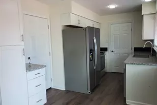 2905 Daniel Dr, Arlington, TX 76014 - Photo 6