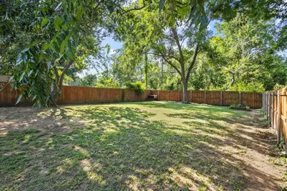 610 W Elm Street, Denison, TX 75020 - Photo 24