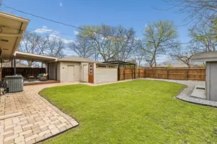 136 Leda Dr, Dallas, TX 75218 - Photo 22