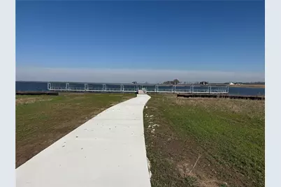 800 Shores Drive, Honey Grove, TX 75446 - Photo 22