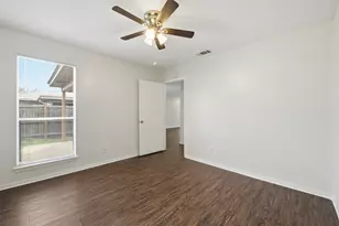 2728 Westchester Dr, Arlington, TX 76015 - Photo 6