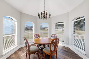 810 Waite Dr, Lewisville, TX 75077 - Photo 12