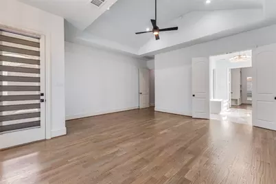 1116 Excalibur Boulevard, Lewisville, TX 75056 - Photo 12
