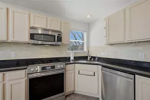 102 Hacienda Dr, Pottsboro, TX 75076 - Photo 12