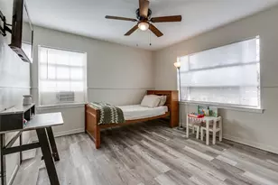 1918 S Fifth St, Garland, TX 75040 - Photo 20