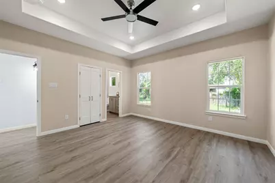 211 Lopez Street, Bellmead, TX 76705 - Photo 10