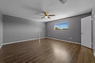 74 E Mountain Creek Ct, Grand Prairie, TX 75052 - Photo 4