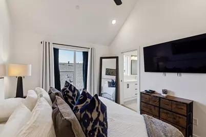 1507 N Garrett Avenue #202, Dallas, TX 75206 - Photo 10