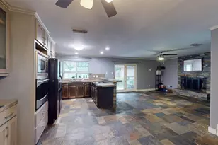 113 E Ave C, Waxahachie, TX 75165 - Photo 6