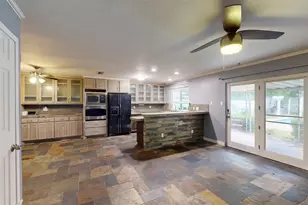 113 E Ave C, Waxahachie, TX 75165 - Photo 14