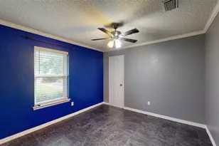 113 E Ave C, Waxahachie, TX 75165 - Photo 16