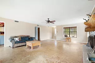 595 County Rd 45300, Powderly, TX 75473 - Photo 4