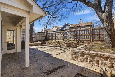952 Ramblewood Drive, Lewisville, TX 75067 - Photo 32