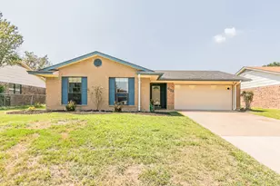 604 Carl C Senter St, Forney, TX 75126 - Photo 2