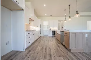 921 Bandon Dunes Dr, Burleson, TX 76028 - Photo 12