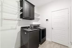 916 10th St, Argyle, TX 76226 - Photo 18