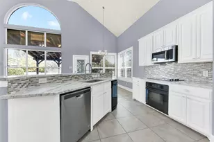 9972 Gentry Dr, Frisco, TX 75035 - Photo 10