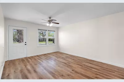 115 NE Taylor Street, Burleson, TX 76028 - Photo 16