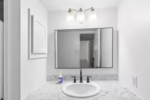 8109 Skillman St, Dallas, TX 75231 - Photo 18