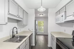 8109 Skillman St, Dallas, TX 75231 - Photo 16
