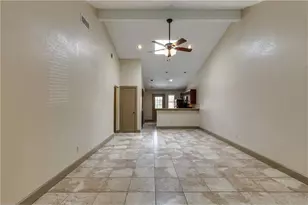 2921 Clover Ln, Euless, TX 76039 - Photo 4