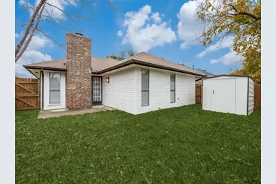 2035 Avignon Drive, Carrollton, TX 75007 - Photo 12